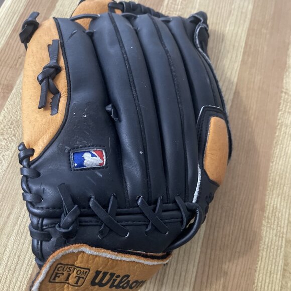 Wilson A350 MLB A2920 13" Left Hand Baseball Glove Custom Fit Ultra Soft Lining - Picture 10 of 12